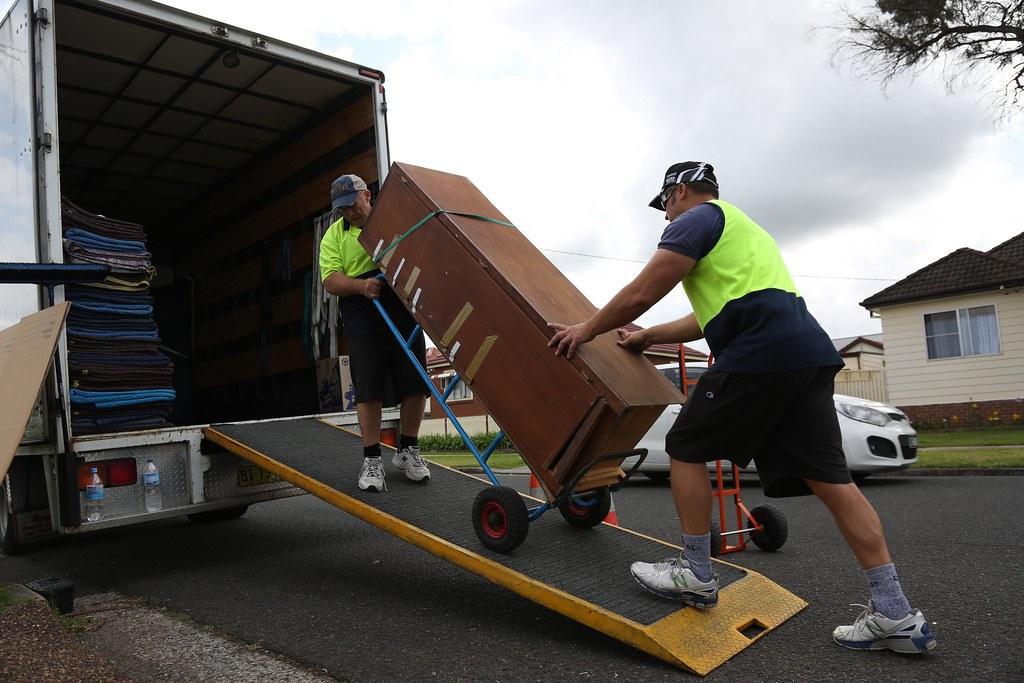 hire removalists